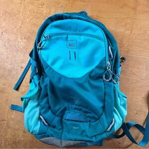 REI Trail 25 Blue Back pack school day pack